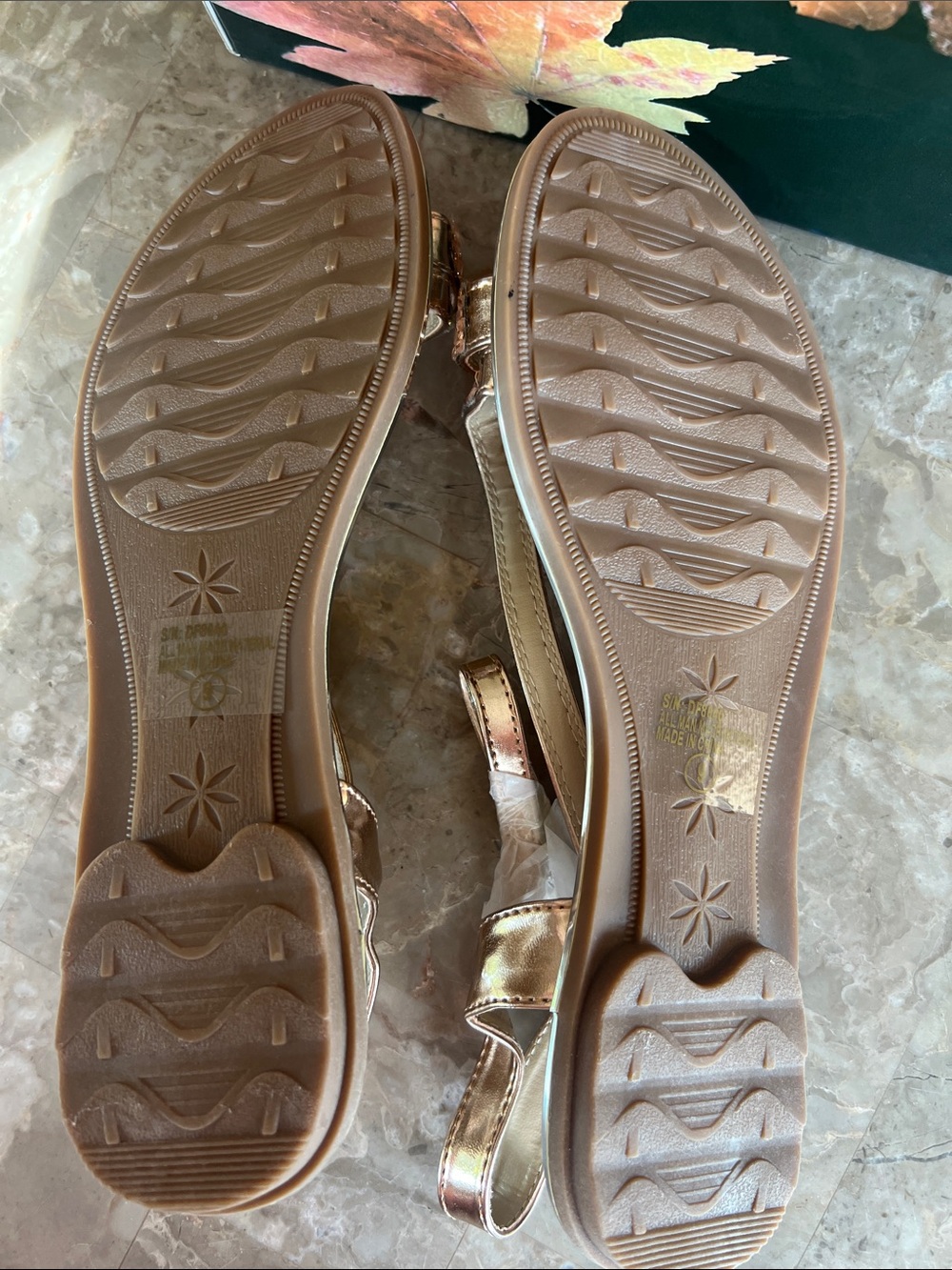 Italiana by Summer rio rose gold sandals - Picture 3 of 4